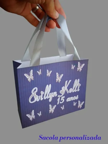 Sacolinhas de papel personalizadas