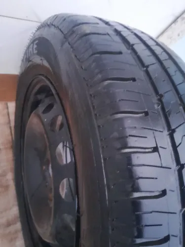 Pneu para carro