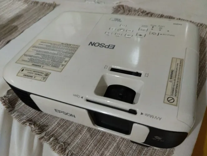 Projetor Epson S41 Lâmpada nova