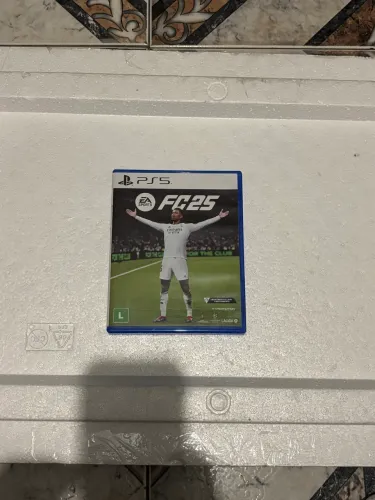 EA Sports FC 25 - PlayStation 5