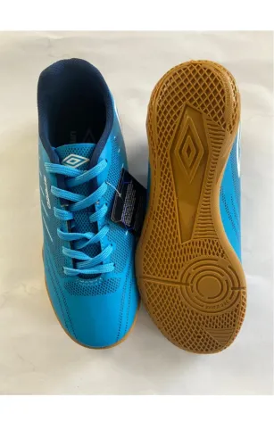 Chuteira Campo Umbro Nova - 37