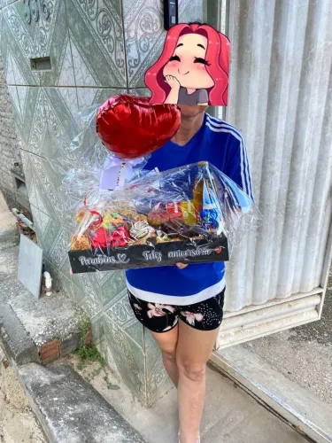 Cesta com amor para aniversário pedido de namoro casamento noivado...