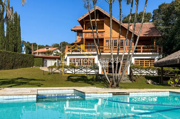 Casa Alto Padrão no condomínio Alpes de Caieiras para venda com 6 quartos, sendo 2 suítes,