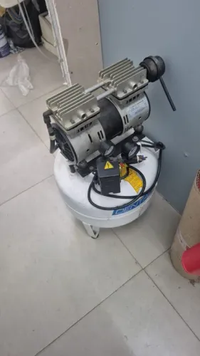 Compressor odontológico