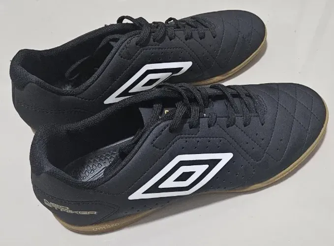 Chuteira Futsal Tamanho 44 Umbro Neo Striker Perfeito Estado Nunca Utilizada