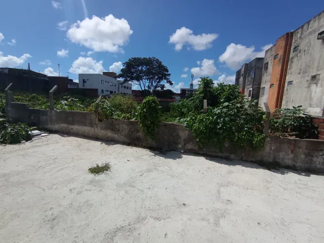 02 terrenos próximo ao Extra 