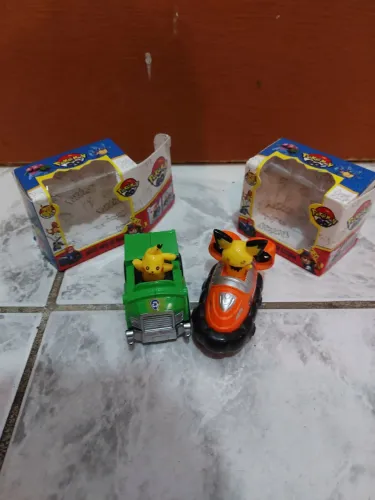 Brinquedos Carrinho Pokémon