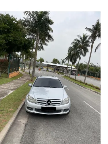 Mercedes-Benz C-180 Kompressor Classic 1.6 16V Aut. 2010