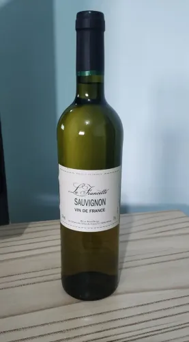 Vinho Branco Francês La Francette Sauvignon 750ml - Vin de France - Seco e Refrescante