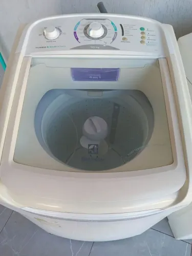 VENDO MAQUINA DE LAVAR ROUPAS ELECTROLUX 10 KG