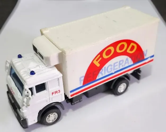 Miniatura Volkswagen 12.140 Food Refrigeration 1/50