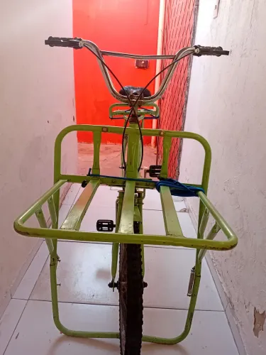 Bicicleta cargueira para trabalho ou transporte 