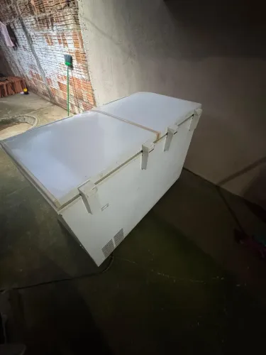 FREEZER 2 TAMPAS HORIZONTAL 220v