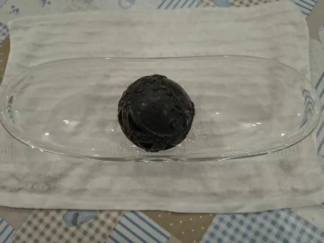 Fruteira em cristal liso. Com 1 enfeite. Usado. Sem dano. A retirar