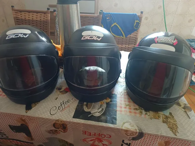 Trio de Capacete Gow Automático + Intercomunicador
