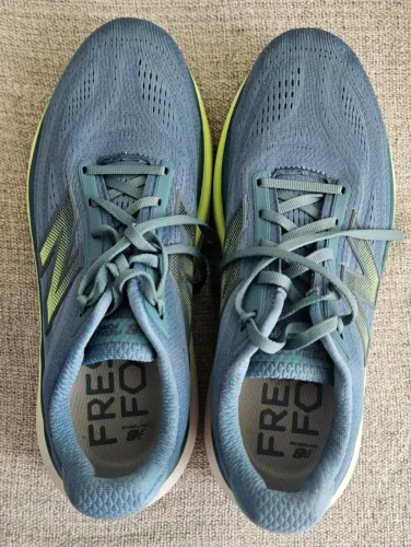 New balance more v6