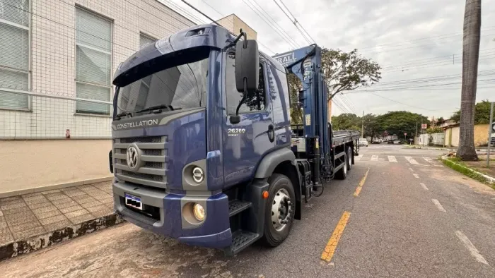 VW 26.260 CRM 6x2 com Munck HG-45
