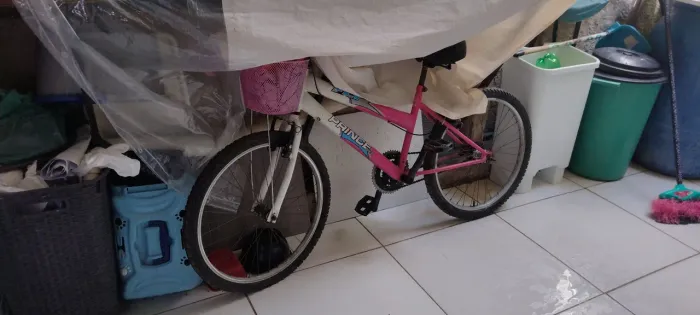 Bicicleta aro 24 semi nova