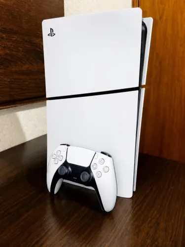 PLAYSTATION 5 SLIM (1TB) - PRODUTO NOVO E LACRADO