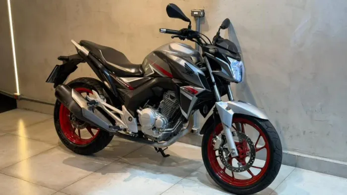 HONDA CB 250 TWISTER