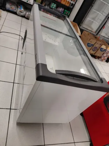 Freezer e Expositor Horizontal Metalfrio 505 Litros Branco NF55SB 220V