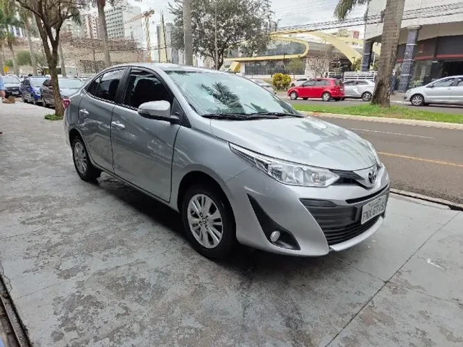 Toyota Yaris XL Sedan 1.5 Flex 16V 4P Aut. 2019