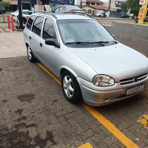 Chevrolet Corsa Wagon GL 1.6 MPFI 4P 1999