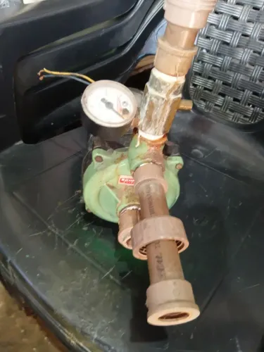 Vende se  bomba d agua 