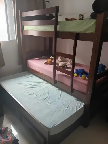 Treliche com gavetas está perfeito