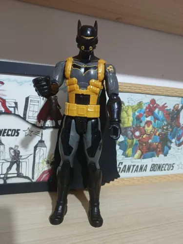 Batman 30cm original marca Hasbro