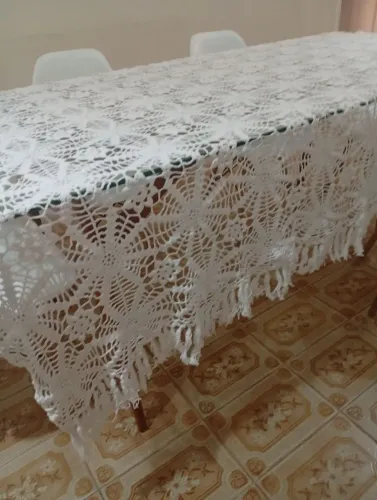 Toalha de mesa em crochê feito a mão