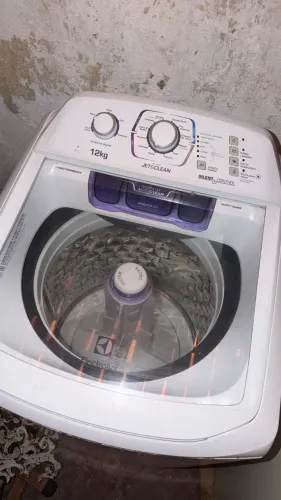 Máquina de lavar Electrolux 12kg jetclean