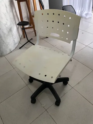 Cadeira branca