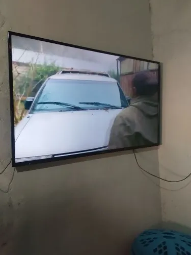 TV PANASONIC NÃO E SMART 