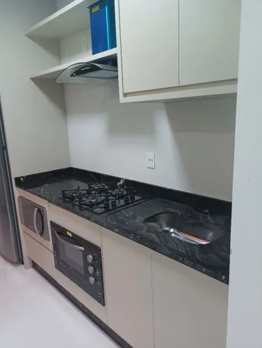 Bancada de Cozinha Sob Medida Mármores, Granitos, Quartzos