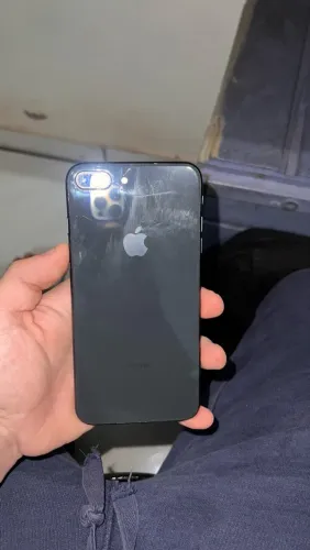 iPhone 8 Plus