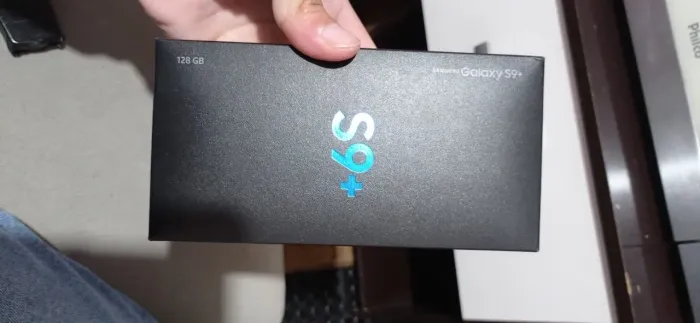 Vendo s9 Plus com caxinha 128gb