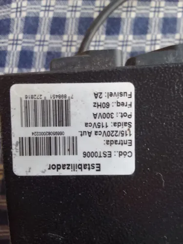 Estabilizador MCM SAVE PRO 300VA