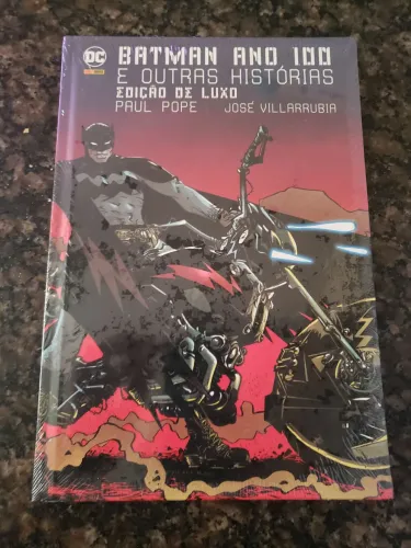 Batman ano 100 Paul Pope lacrada