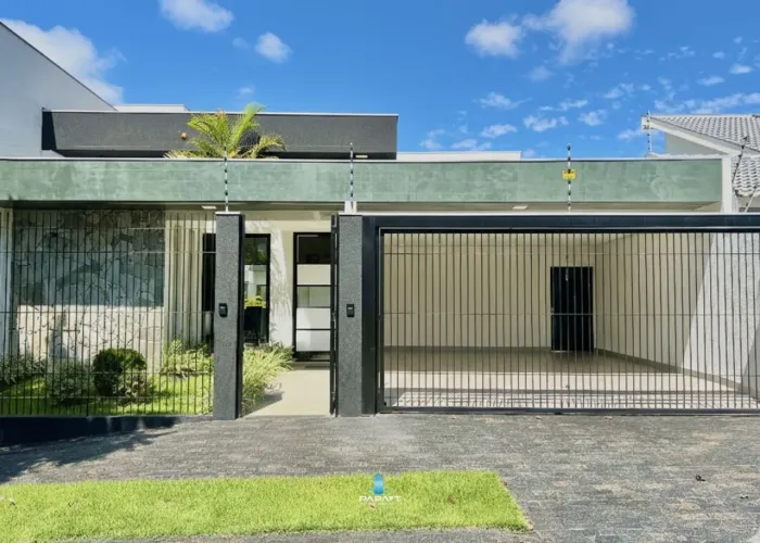 CASA À VENDA COM 3 SUÍTES , 4 VAGAS GARAGEM - JD. ITÁLIA ,213M² R$ 2.000.000,00