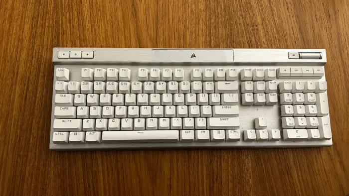 Teclado Gamer Corsair K70 pro RGB