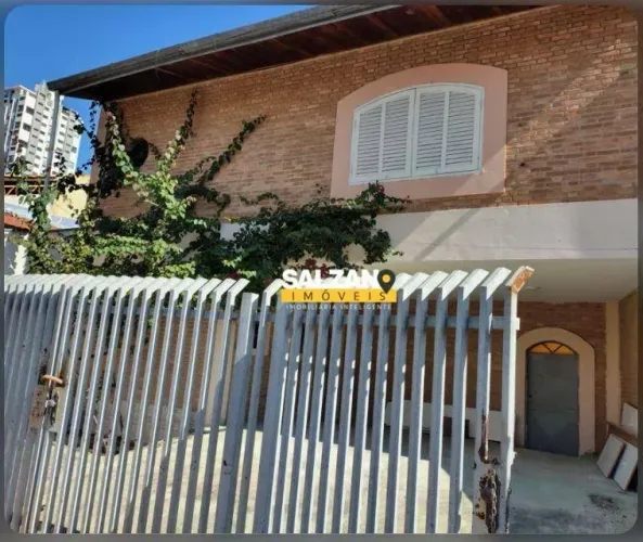 Casa com 3 dormitórios à venda, 285 m² por R$ 870.000,00 - Centro - Taubaté/SP