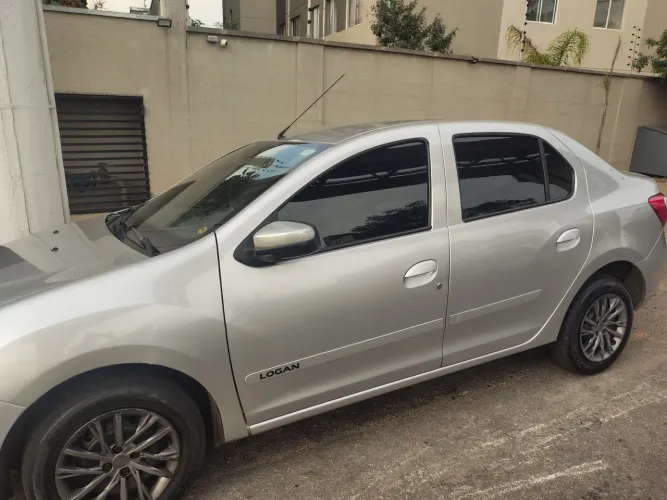 Renault Logan Zen Flex 1.0 12V 4P Mec. 2020