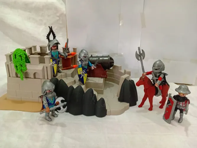 Playmobil Posto Avançado dos Guerreiros Novelmore