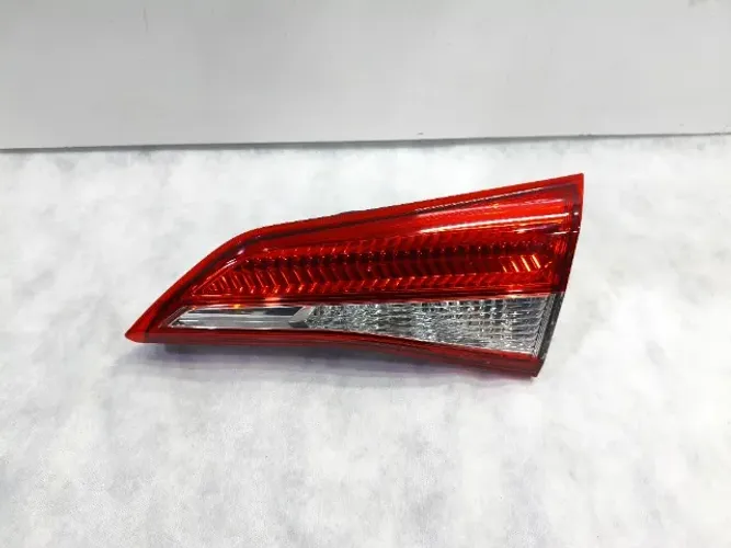 lanterna esquerda yaris sedan 2018 2019 2020 a 2023 original