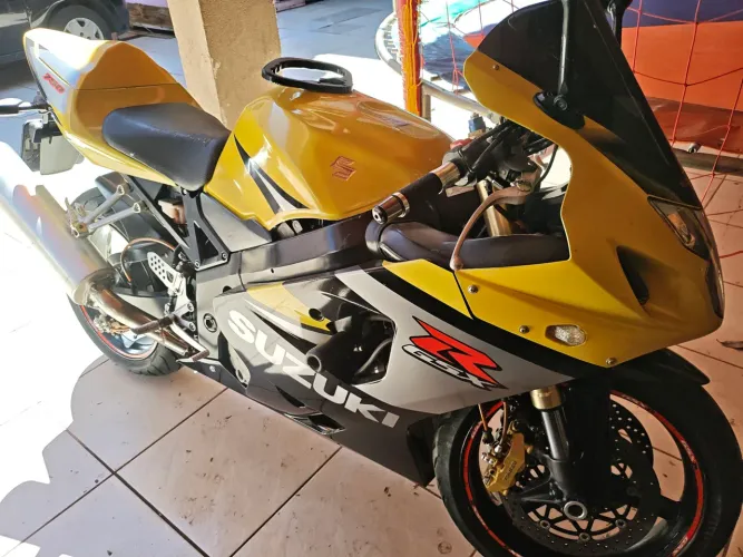 Moto esportiva 