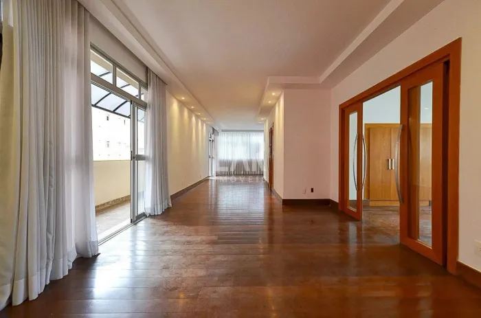 Cobertura à venda, 4 quartos, 1 suíte, 3 vagas, Lourdes - Belo Horizonte/MG