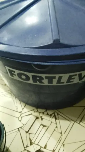 caixa de mil litros seminova