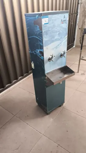 BEBEDOURO INDUSTRIAL 25 LITROS