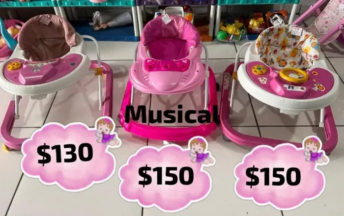 A PARTIR DE $130 Andadores para menina, com regulagens de altura, usados bom estado